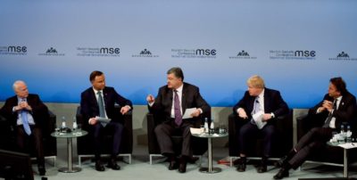 Украина президенті П. Порошенко: Ресейді тоқтату қажет…