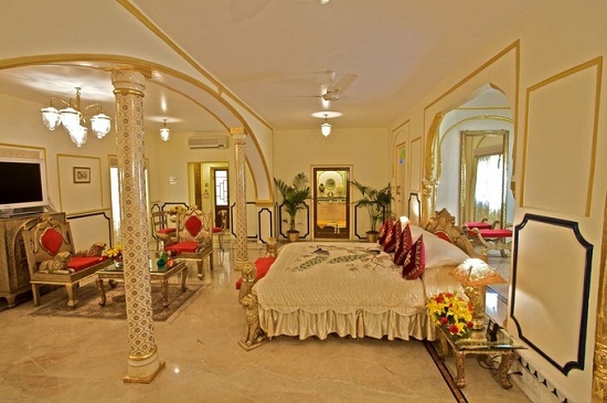 Raj Palace Hotel қонақ үйінің бір түнеу ақысы $43 000 тұрады
