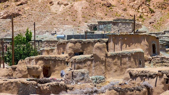 Ирандағы бойы бір метрден аспайтын ергежейлілер ауылы…