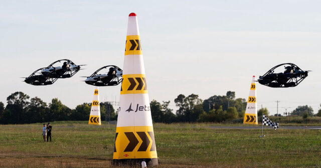 АҚШ-та «Формула-1» әуеде өтті АҚШ-та «Формула-1» әуеде өтті