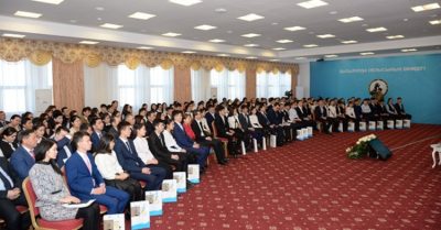 Қырымбек Көшербаев облыс әкімінің гранты иегерлерімен кездесті Қырымбек Көшербаев облыс әкімінің гранты иегерлерімен кездесті