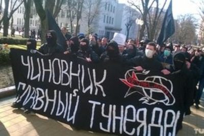 Беларусьтегі наразылық: «Шенеунік – басты арамтамақ» Беларусьтегі наразылық: «Шенеунік – басты арамтамақ»