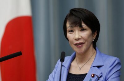 С. Такаити – Жапонияның алғашқы әйел премьер-министрі